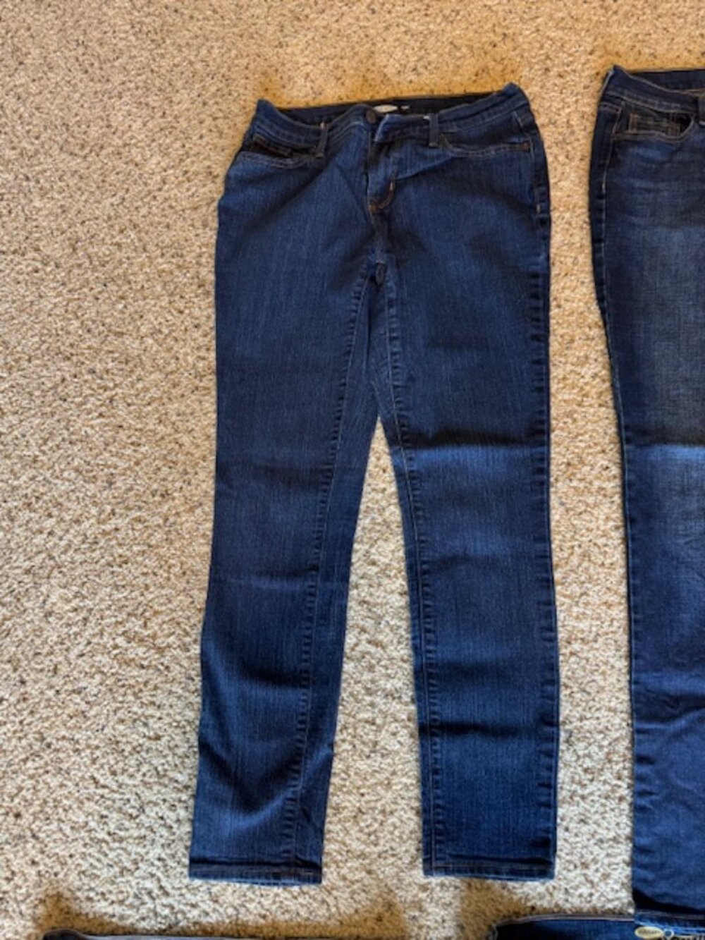 Old Navy Women's Blue Jeans Size 4 Mid-Rise Lot of (5) - Picture 13 of 16